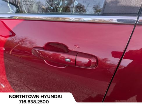 Used 2021 Chevrolet Equinox LT image 40