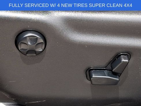 Used 2021 Jeep Grand Cherokee Laredo AWD/4WD image 25