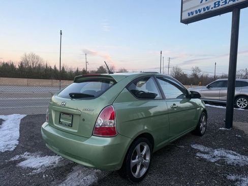 Used 2009 Hyundai Accent SE w/ Premium Equipment Pkg 4 image 6
