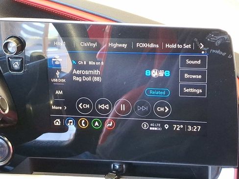 Used 2021 Chevrolet Corvette Stingray Preferred Cpe w/ Z51 Performance Package image 16