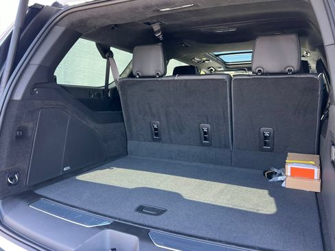 New 2026 Cadillac Escalade ESV Platinum Luxury AWD/4WD image 24