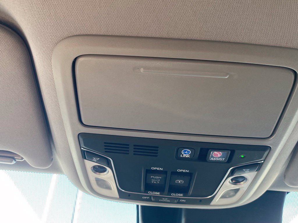 Used 2019 Honda Pilot Elite image 27