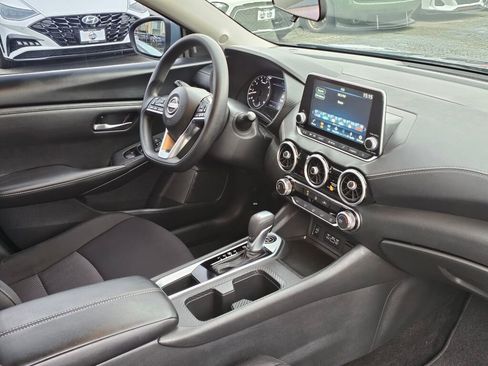 Used 2024 Nissan Sentra SV image 11