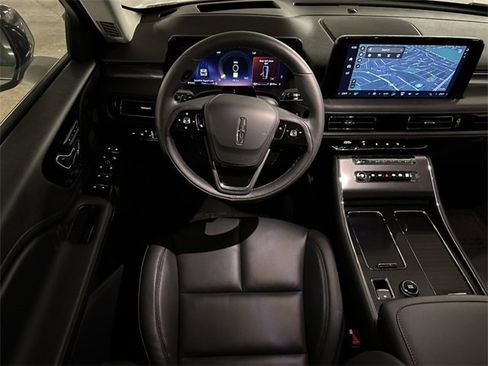 Used 2025 Lincoln Aviator AWD w/ Equipment Group 101A image 25
