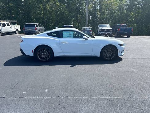 New 2026 Ford Mustang Coupe RWD image 4
