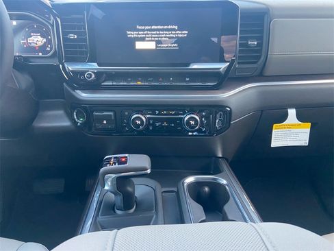 New 2026 GMC Sierra 1500 SLT w/ SLT Convenience Package image 11