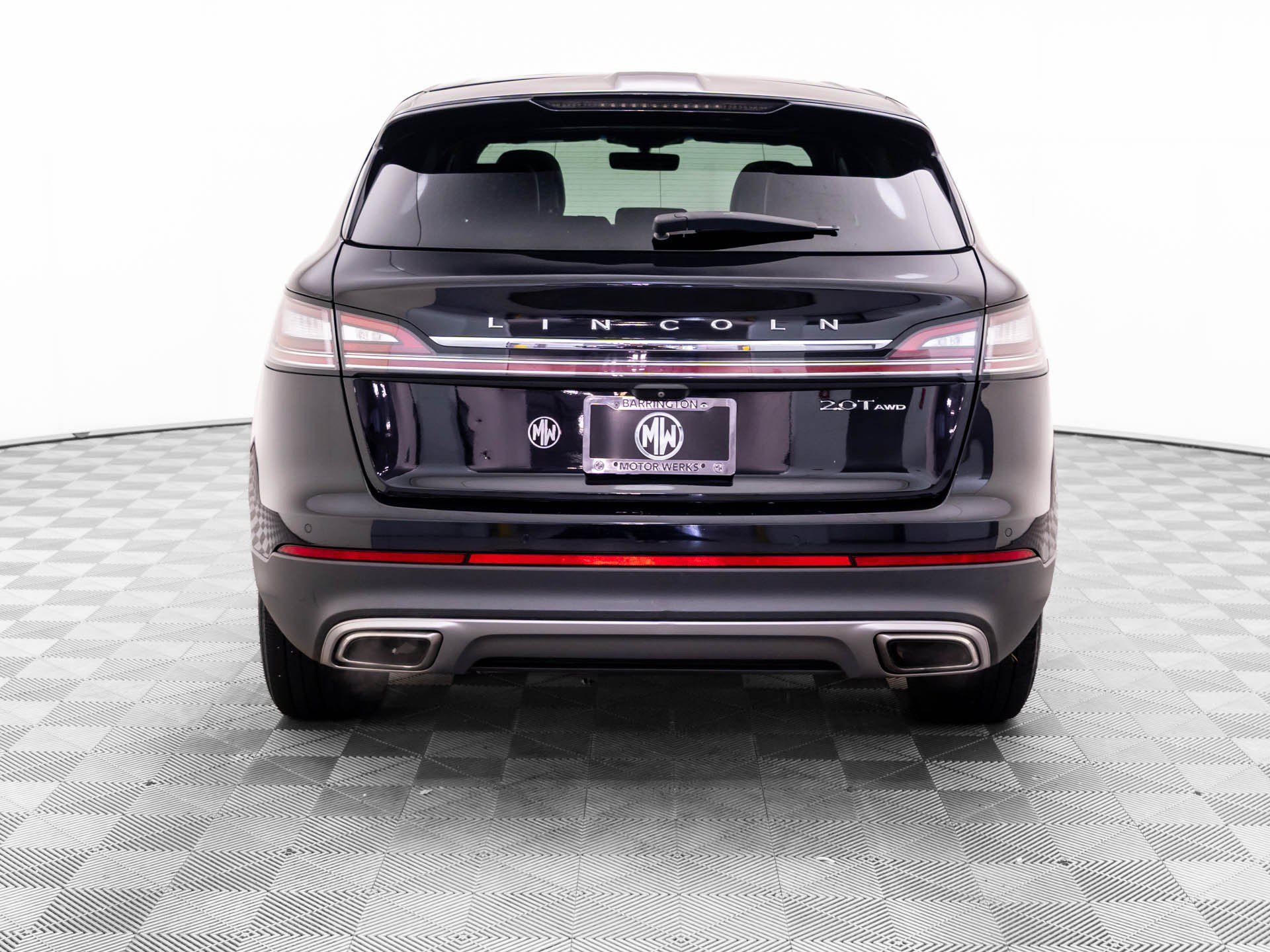 Used 2019 Lincoln Nautilus Select AWD/4WD image 4