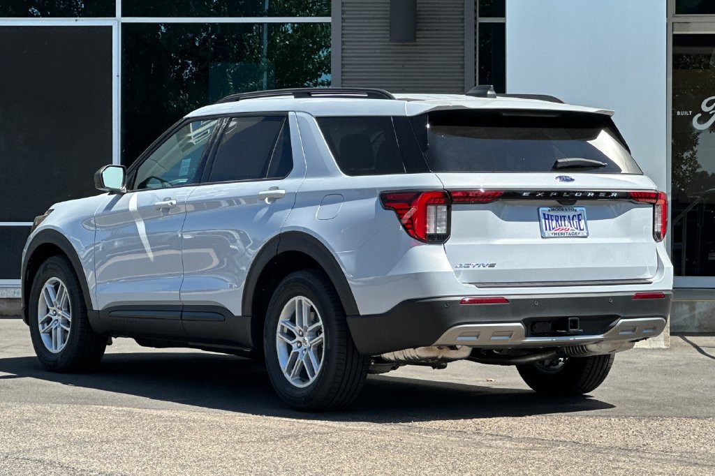 New 2026 Ford Explorer Active w/ Active Comfort Package RWD image 6