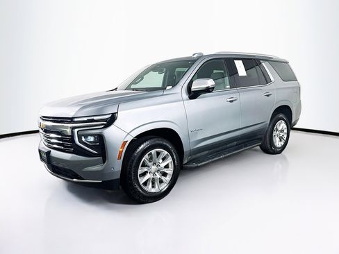 Used 2025 Chevrolet Tahoe Premier image 3