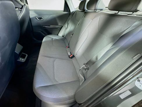 Used 2025 Kia K4 FWD image 26