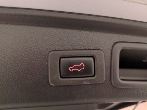 Used 2018 Subaru Forester 2.5i Limited image 14