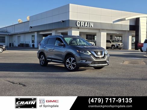 Used 2018 Nissan Rogue SL w/ Premium Package image 1