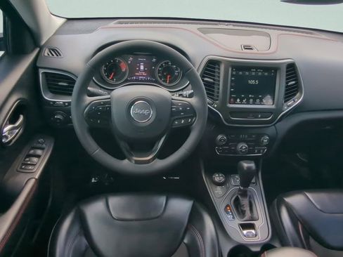 Used 2022 Jeep Cherokee Trailhawk w/ Technology Group B image 12