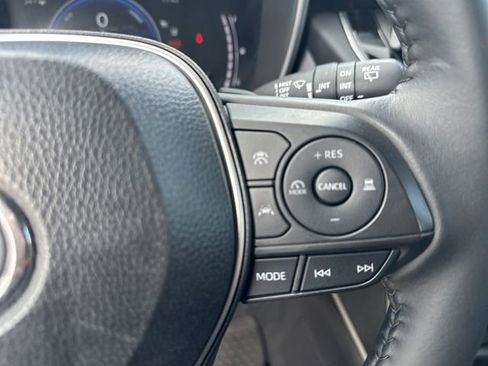 Certified 2025 Toyota Corolla Cross AWD Hybrid w/ Convenience Package image 11