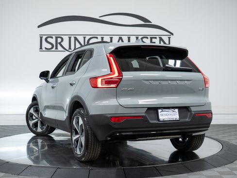 New 2026 Volvo XC40 B5 Plus w/ Protection Package Premier AWD/4WD image 28