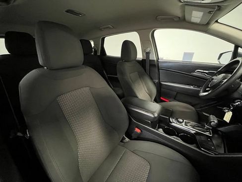 Used 2024 Kia Sportage LX AWD/4WD image 9