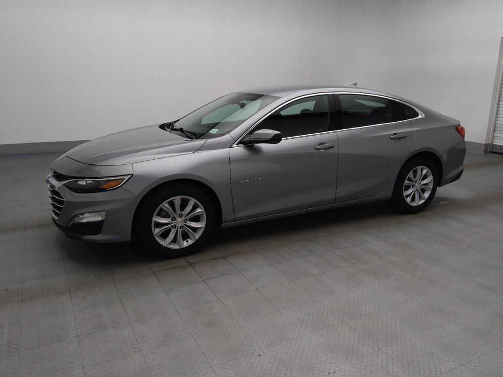 Used 2025 Chevrolet Malibu LT FWD image 2