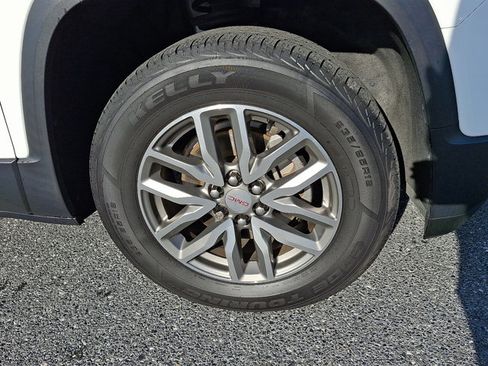 Used 2019 GMC Acadia SLE image 8