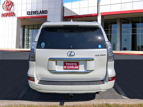 Used 2018 Lexus GX 460 Premium w/ Premium Package image 6
