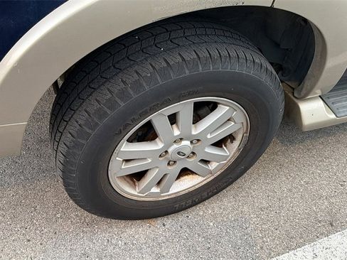 Used 2007 Ford Explorer Eddie Bauer image 9