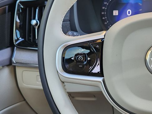 New 2026 Volvo XC90 B5 Ultra image 28