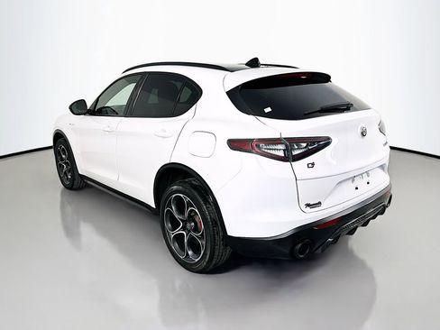 Used 2024 Alfa Romeo Stelvio Veloce AWD/4WD image 5