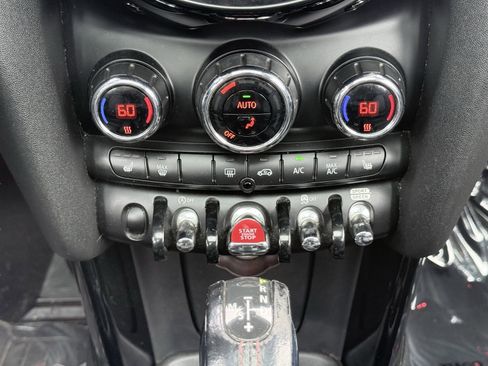 Used 2019 MINI Cooper S image 54