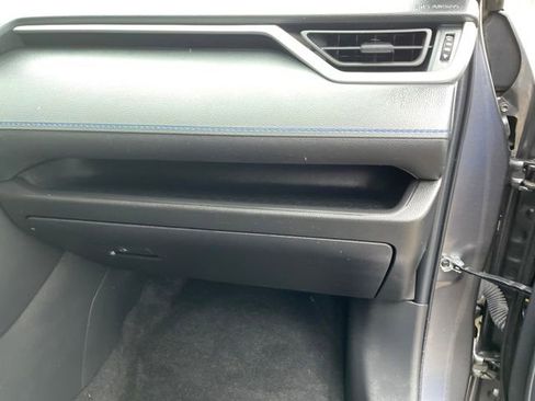 Used 2022 Toyota RAV4 SE image 40