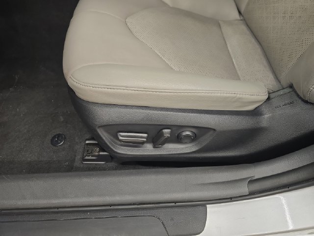 Used 2023 Toyota Camry XSE FWD image 34
