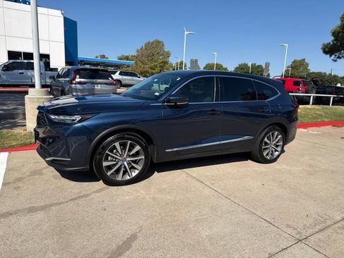 Used 2025 Acura MDX w/ Technology Package FWD image 2