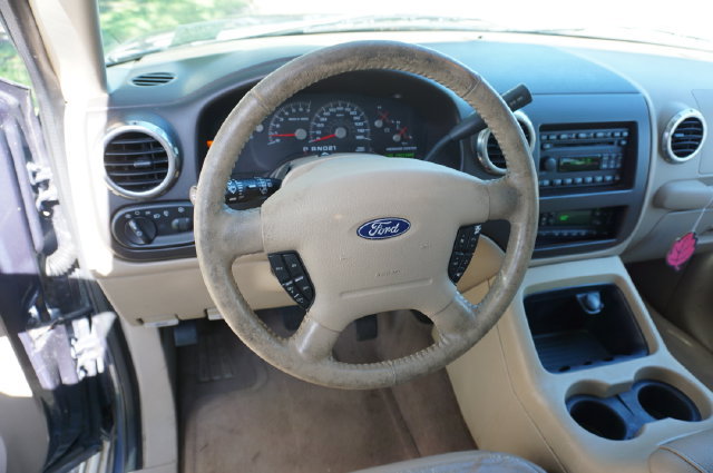 Used 2004 Ford Expedition Eddie Bauer RWD image 11