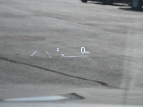 Used 2019 Toyota Camry XLE FWD image 23