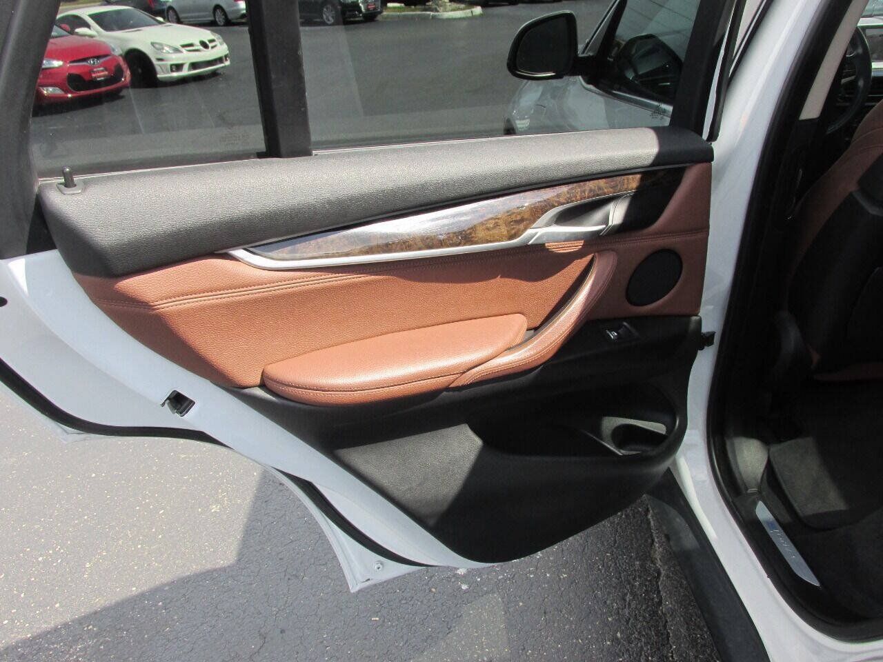 Used 2016 BMW X5 xDrive40e AWD/4WD image 22