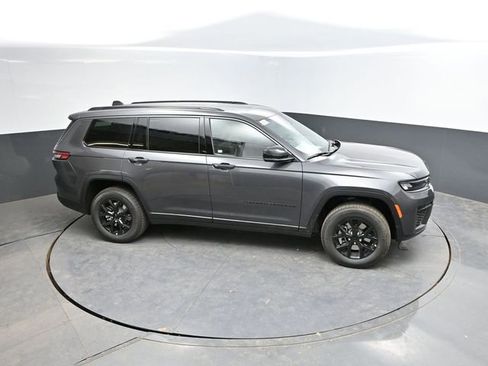 New 2026 Jeep Grand Cherokee L 4WD image 39