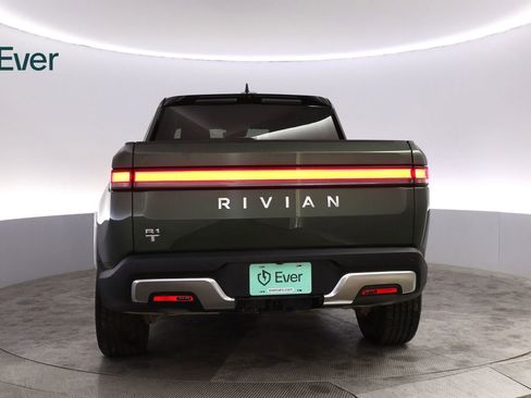 Used 2023 Rivian R1T Adventure AWD/4WD image 15