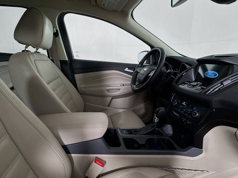 Used 2017 Ford Escape Titanium image 28