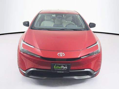 Used 2025 Toyota Prius LE FWD image 2