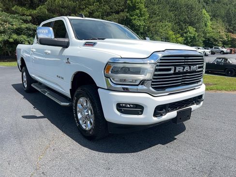 Used 2023 RAM 2500 Laramie AWD/4WD image 3