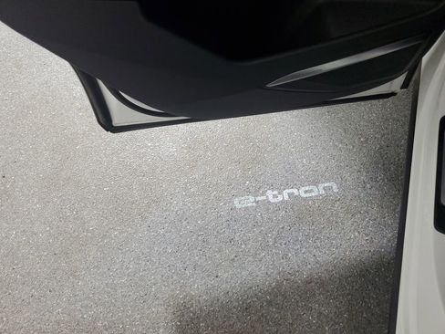 Certified 2021 Audi e-tron Premium Plus w/ Premium Plus Package image 12