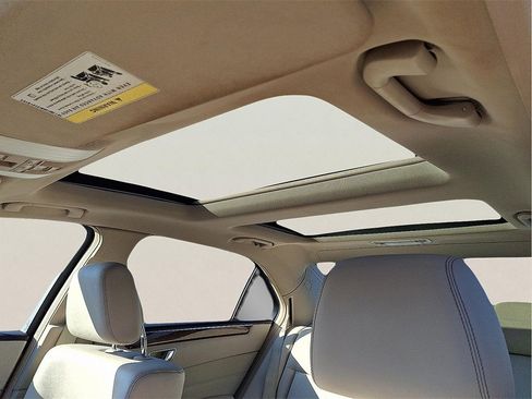 Used 2014 Mercedes-Benz E 350 4MATIC Sedan image 14