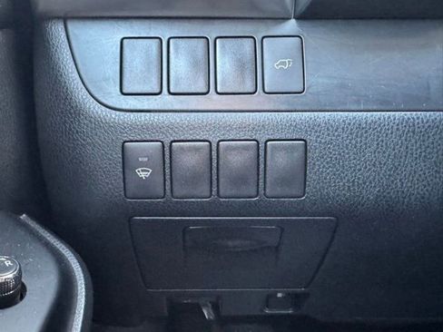 Used 2014 Toyota Highlander Plus AWD/4WD image 28