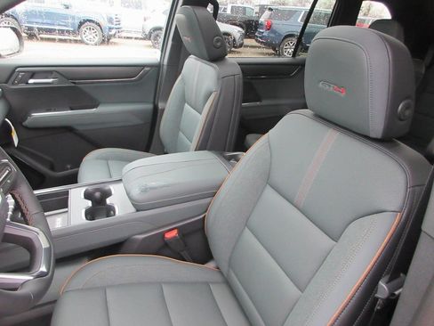 New 2026 GMC Acadia AT4 w/ Super Cruise Package AWD/4WD image 12