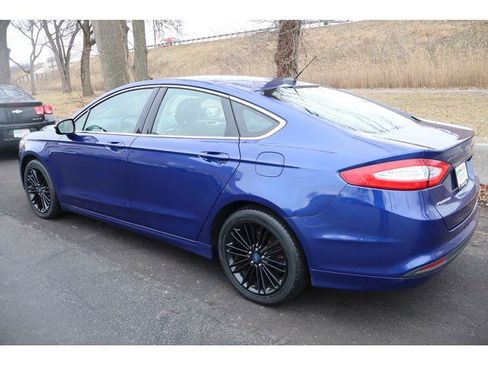 Used 2014 Ford Fusion SE w/ Equipment Group 202A image 5