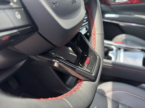 New 2025 Chevrolet Traverse RS image 27