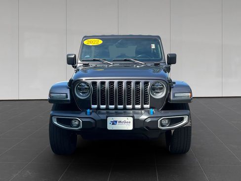 Used 2022 Jeep Wrangler Unlimited Sahara w/ Dual Top Group AWD/4WD image 8