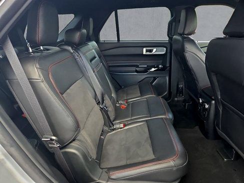 Certified 2023 Ford Explorer ST-Line w/ Class IV Trailer Tow Package AWD/4WD image 24