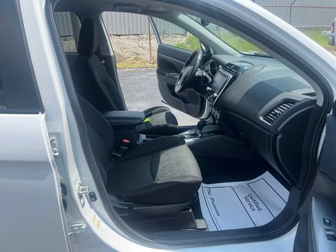 Used 2020 Mitsubishi Outlander Sport SE AWD/4WD image 28