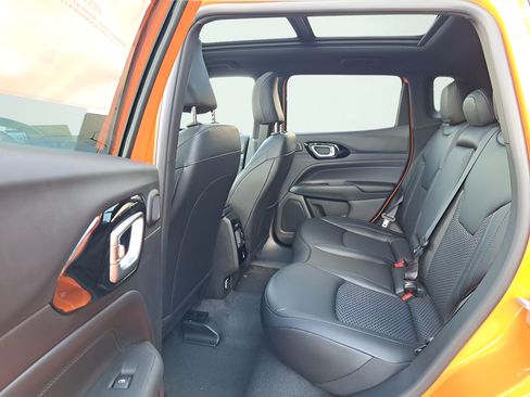 New 2026 Jeep Compass Latitude w/ Sun and Sound Group AWD/4WD image 12