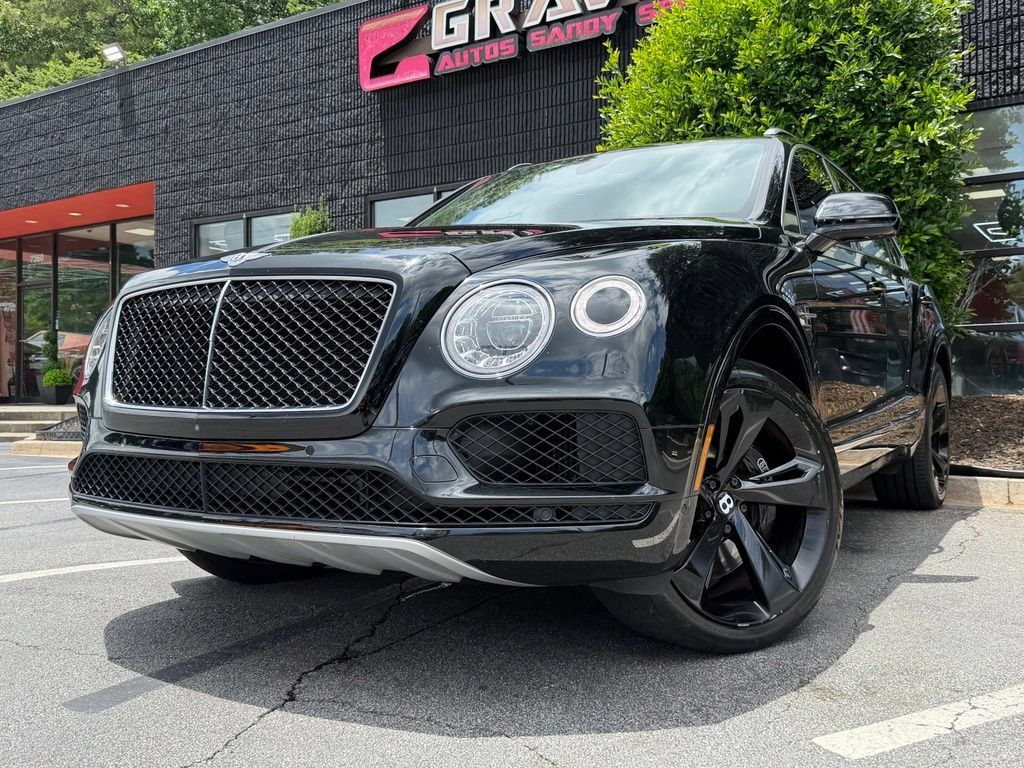 Used 2019 Bentley Bentayga AWD/4WD image 2