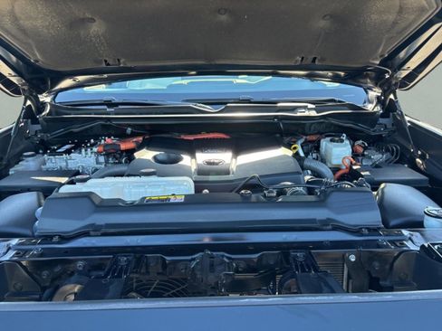 Used 2023 Toyota Sequoia Capstone image 37